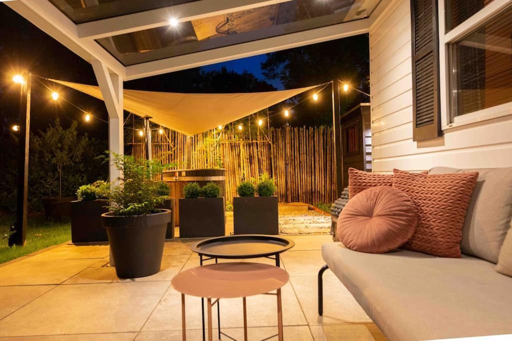 86, Bed & Outdoor Wellness - Sauna, Hottub, Icebath & Outdoor Shower Included! 오이스터위지크 외부 사진